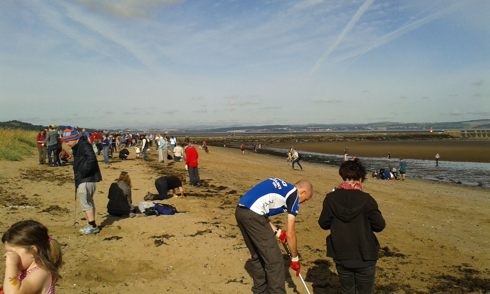 Volunteers cleaning the beach
