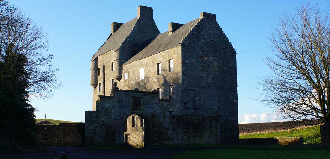 Lallybroch (Midhope Castle)